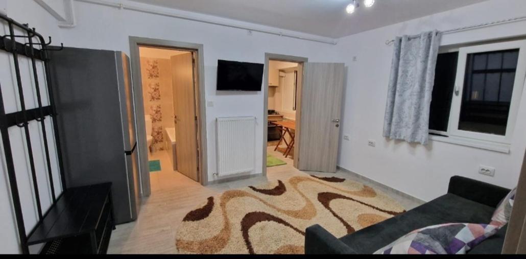 Apartament 3 Cam Grand Arena บูคาเรสต์ ภายนอก รูปภาพ