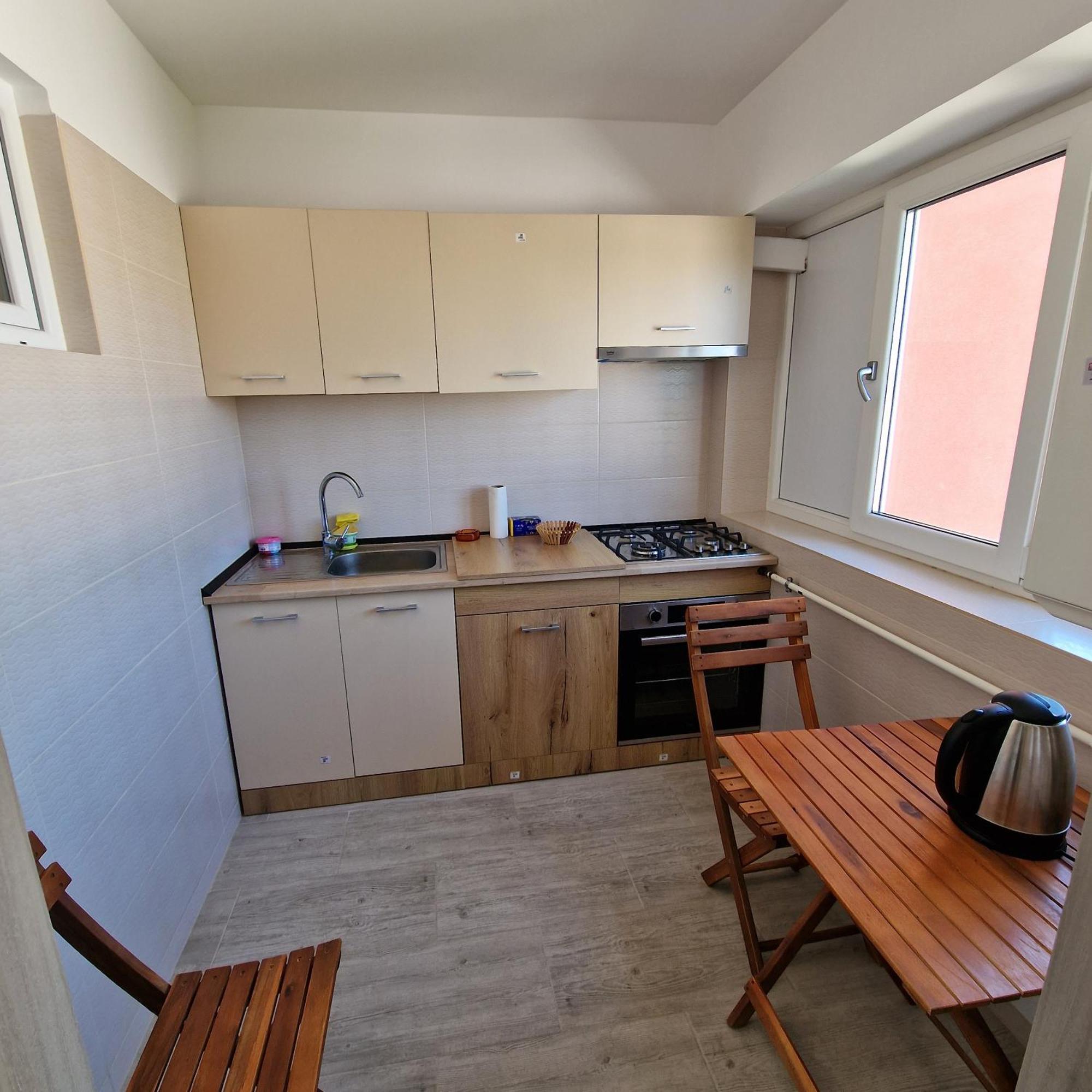 Apartament 3 Cam Grand Arena บูคาเรสต์ ภายนอก รูปภาพ